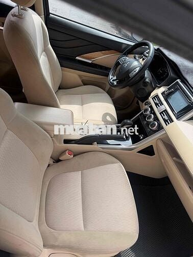 Mitsubishi Xpander 2019 Tự động Bạc 7 chỗ
