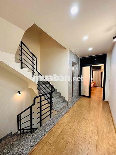 CHO THUÊ NHÀ VĂN PHÒNG MẶT TIỀN HIỀN VƯƠNG - 457m2, 1 TRỆT, 5 LẦU