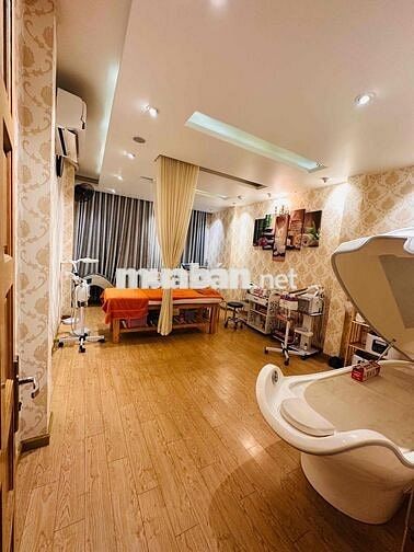 CHO THUÊ NHÀ VĂN PHÒNG MẶT TIỀN HIỀN VƯƠNG - 457m2, 1 TRỆT, 5 LẦU
