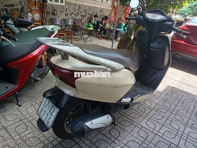 Honda Lead Fi 2010 Vàng kem