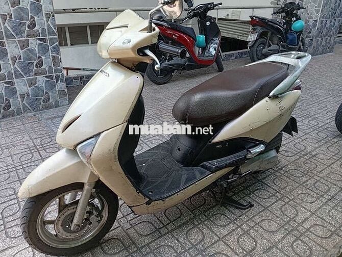 Honda Lead Fi 2010 Vàng kem