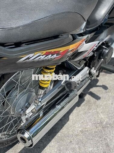 Kẹt tiền cần bán xe mới dọn từ trong ra ngoài