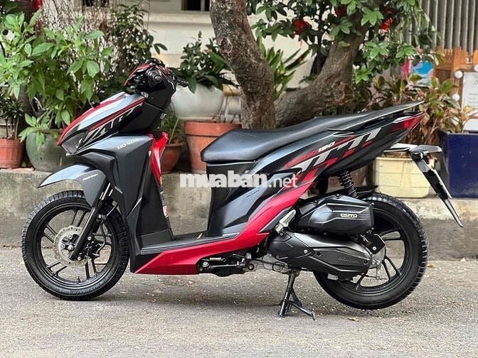 Honda Vario 150 2022 Đen, Đỏ 12.000km Indonesia