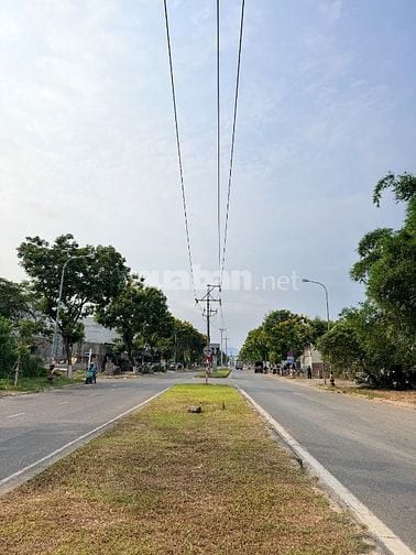 Giảm 2 Tỷ Bán Lô Đất Đinh Liệt Ngay Bến Xe Trung Tâm,Tặng Xưởng 1,2 Tỷ