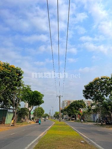 Giảm 2 Tỷ Bán Lô Đất Đinh Liệt Ngay Bến Xe Trung Tâm,Tặng Xưởng 1,2 Tỷ