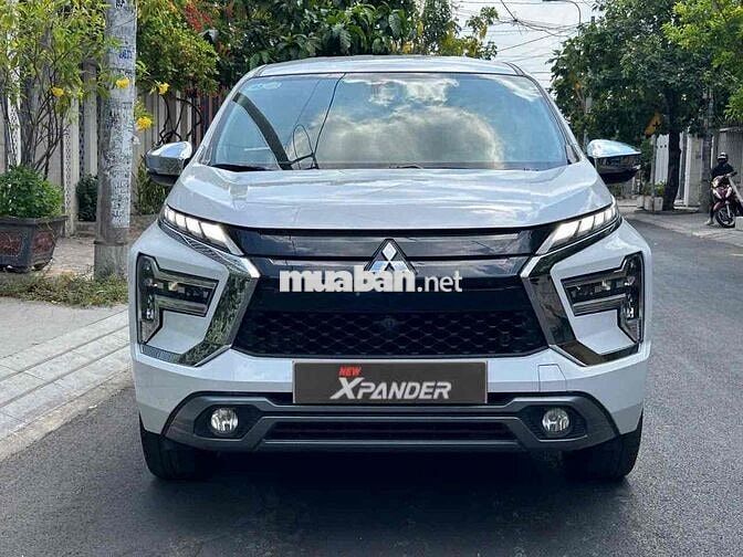 Mitsubishi Xpander Premium 2023 Trắng 25.000km