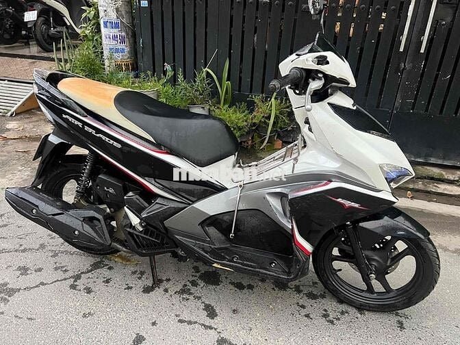 Honda Air Blade 2017 Trắng Đen