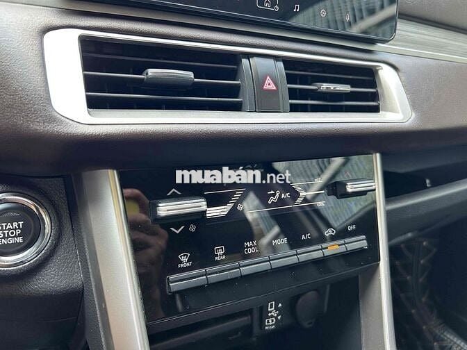 Mitsubishi Xpander Premium 2023 Trắng 25.000km