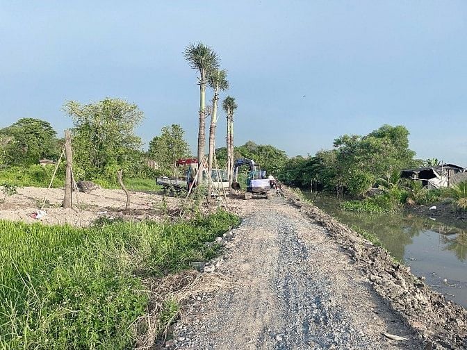 Bán 2 lô đất liền kề 540m/1lô giaá 2,6 tỷ ngay trung tâm xã Đông Thạnh