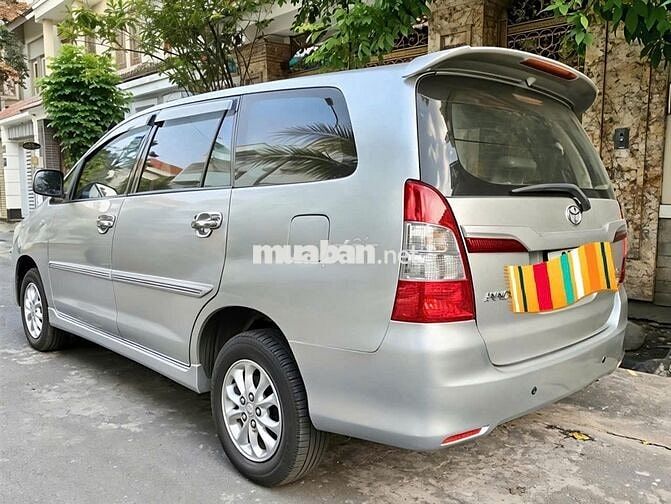 Bán xe Toyota Innova 2.0G số tự động SX 2014