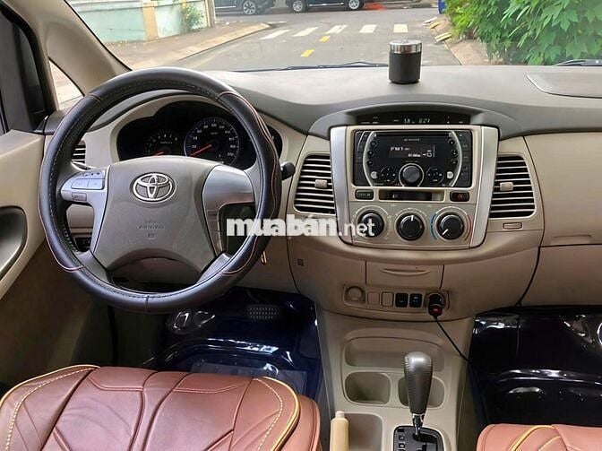 Bán xe Toyota Innova 2.0G số tự động SX 2014