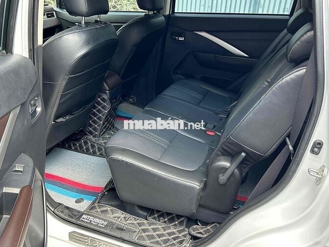 Mitsubishi Xpander Premium 2023 Trắng 25.000km