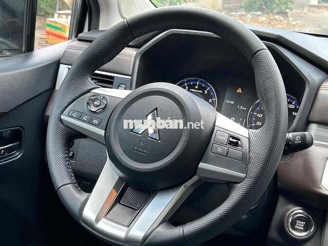 Mitsubishi Xpander Premium 2023 Trắng 25.000km