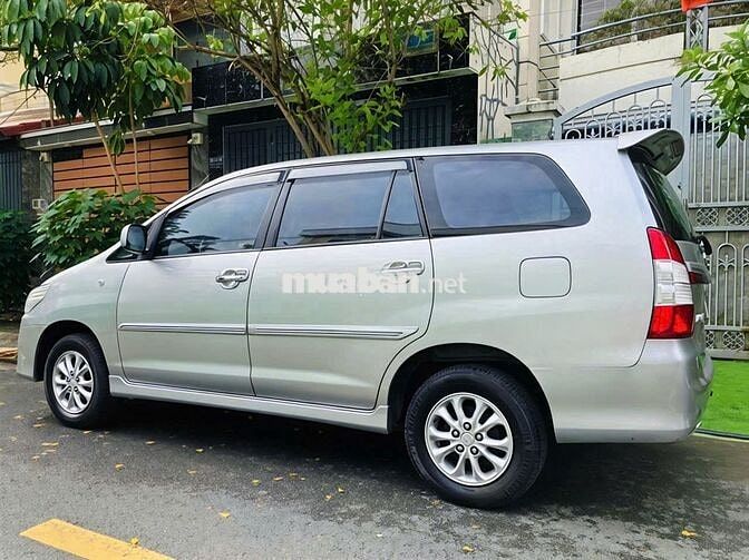 Bán xe Toyota Innova 2.0G số tự động SX 2014
