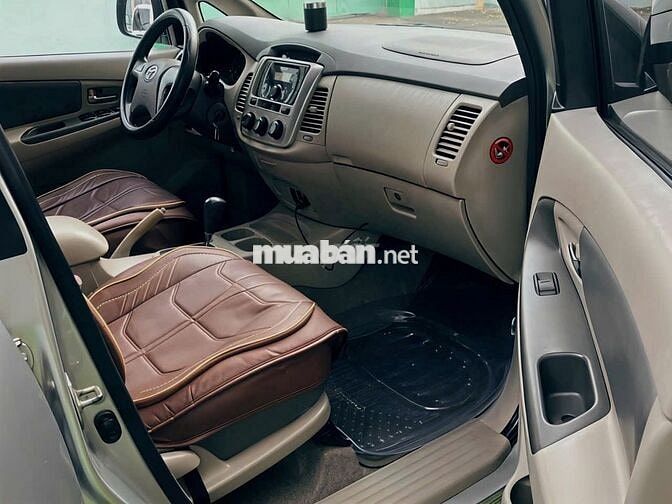 Bán xe Toyota Innova 2.0G số tự động SX 2014