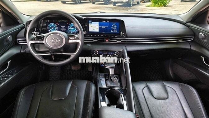 Hyundai Elantra 2.0 Cao Cấp 2024 Trắng 20.000 Km