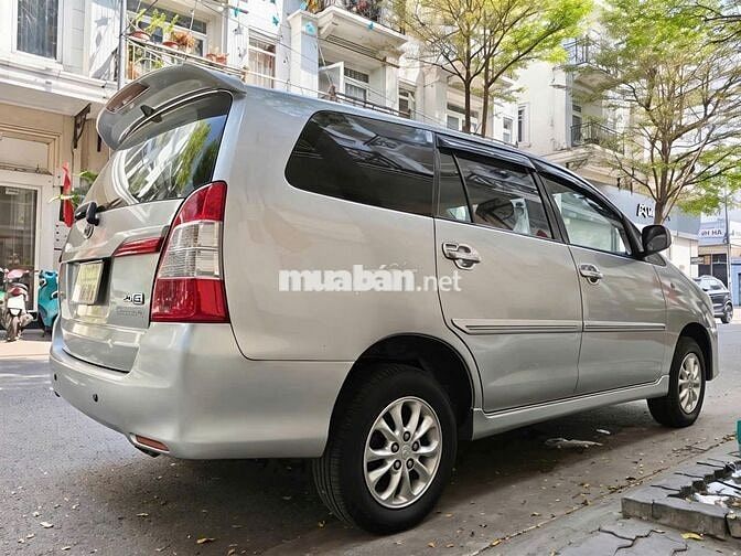 Bán xe Toyota Innova 2.0G số tự động SX 2014