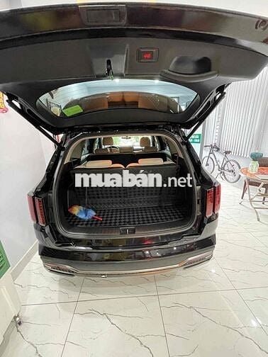 KIA SORETO sx 2021 dầu ,lướt 47.000km 7 chổ, màu đ