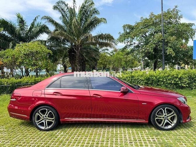 Mercedes-Benz E200 2015 Số điện tử Đỏ