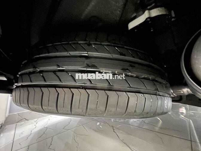 KIA SORETO sx 2021 dầu ,lướt 47.000km 7 chổ, màu đ