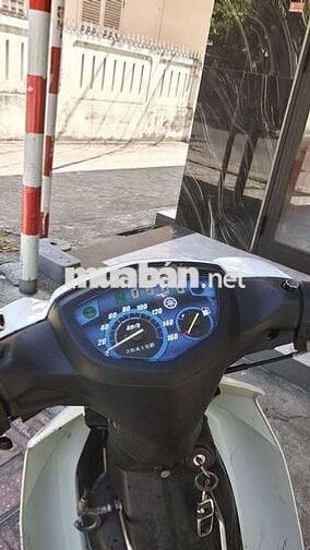 Yamaha Sirius 110 2011 Trắng Máy êm Đã sử dụng
