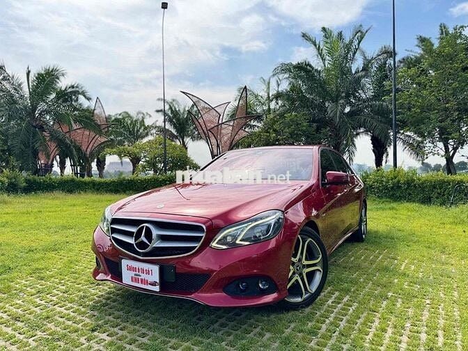 Mercedes-Benz E200 2015 Số điện tử Đỏ