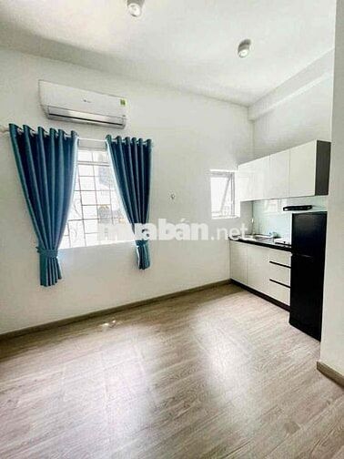 PHÒNG CÓ CỬA SỔ THOÁNG - ĐƯỜNG TRẦN QUỐC HOÀN, TÂN BÌNH (SÁT SÂN BAY)