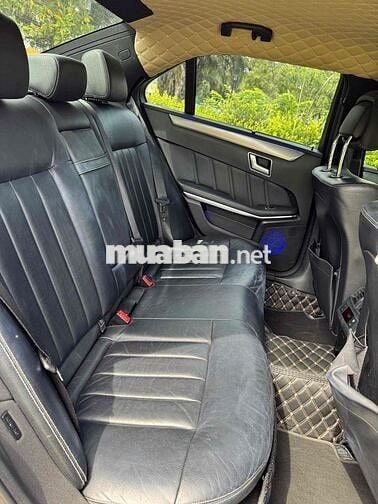 Mercedes-Benz E200 2015 Số điện tử Đỏ