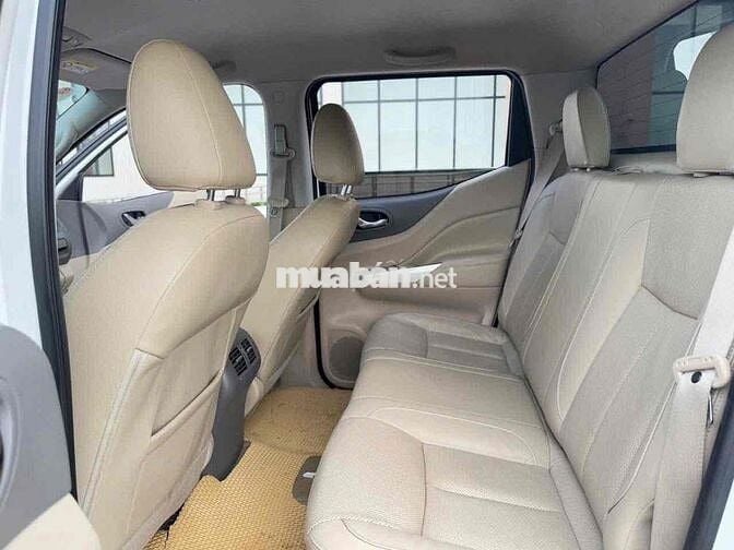 Nissan Navara VL 4X4 2017 Trắng 80000 km