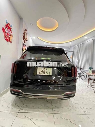 KIA SORETO sx 2021 dầu ,lướt 47.000km 7 chổ, màu đ