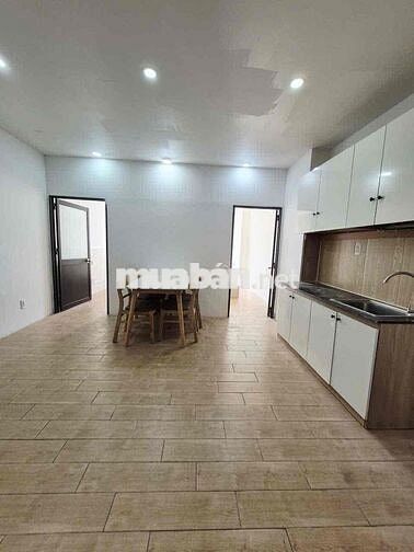 Cho thuê căn hộ 2pn1wc ban công thang máy giặt riêng full nt ở quận 3