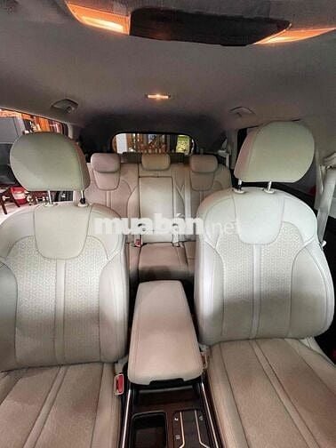 KIA SORETO sx 2021 dầu ,lướt 47.000km 7 chổ, màu đ