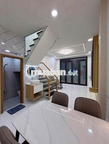 Hẻm 6m TÂN HƯƠNG, 2 Tấm, 4 x 18m, 3 Phòng Ngủ, 3 wc