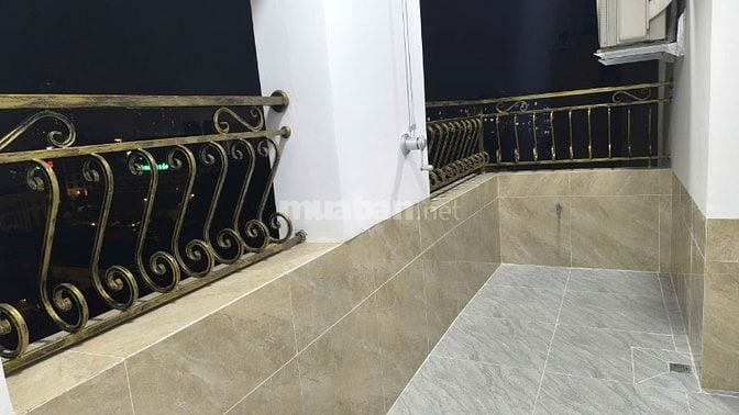 Hạ giá sâu Bán căn hộ 120m2 4PN full nội thất xịn đẹp tại KĐT Mễ Trì H