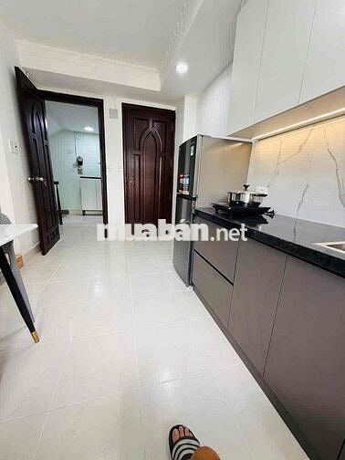 Cho thuê căn 1PN tách bếp - Phan Đăng Lưu- Giáp PN, Q1