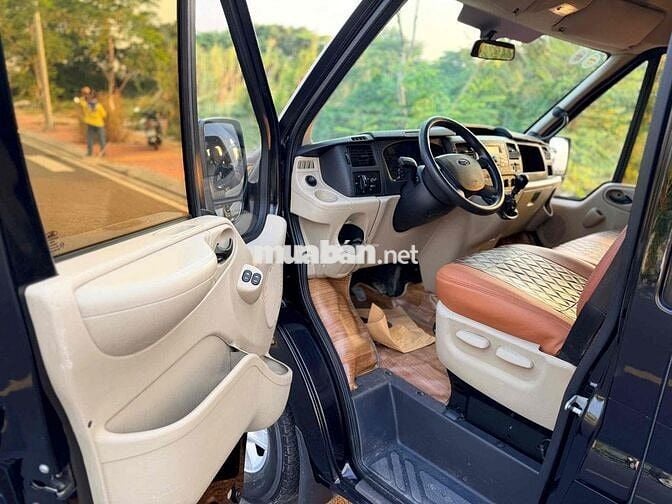 Ford Transit 2020 16 chỗ Đen biển Trắng 1 chủ