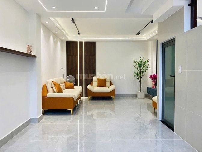 Nhà vuông vức DT 56m2 Hoàng Bật Đạt P15 Q. Tân Bình giá 3tỷ200tr, đang