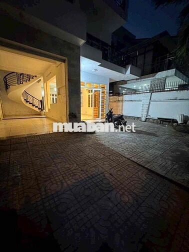 Biệt Thự Bình Lợi 200m², 5PN, Sân Ô Tô Rộng, Giá 40 Triệu