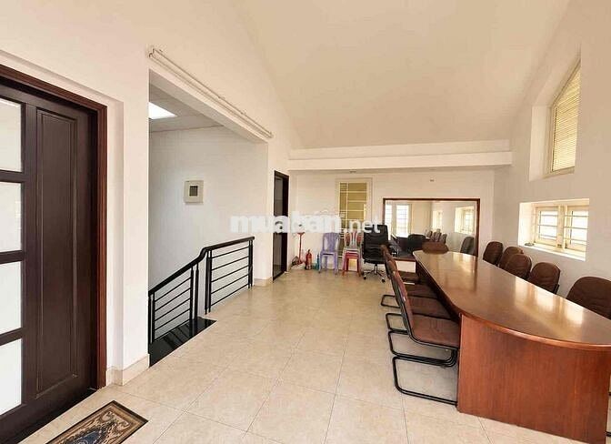 Biệt Thự Bình Lợi 200m², 5PN, Sân Ô Tô Rộng, Giá 40 Triệu