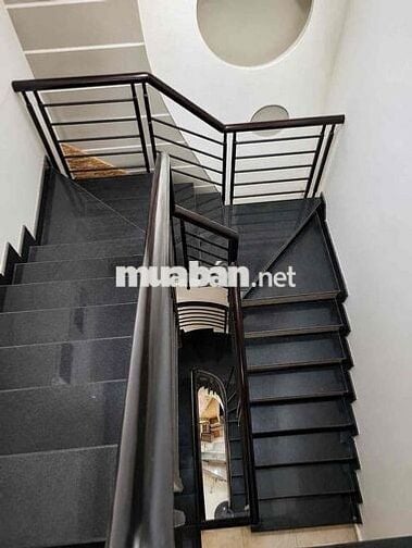 Biệt Thự Bình Lợi 200m², 5PN, Sân Ô Tô Rộng, Giá 40 Triệu