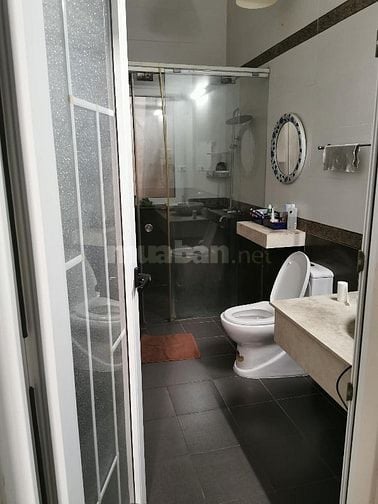 Cho thuê nhà biệt thự mặt phố Bắc Cầu