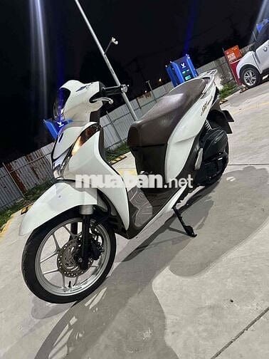 Honda SH Mode Trắng Tự động