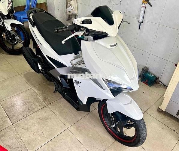 Honda Air Blade Trắng 2016 đẹp lung linh !