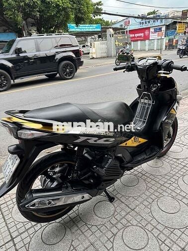 Yamaha Nouvo 6 Vàng đen Zin êm