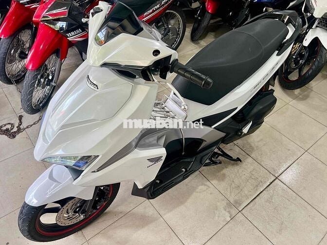 Honda Air Blade Trắng 2016 đẹp lung linh !