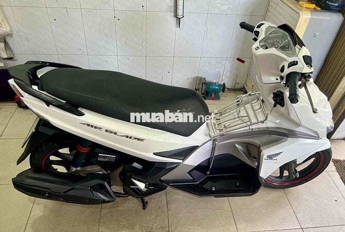 Honda Air Blade Trắng 2016 đẹp lung linh !