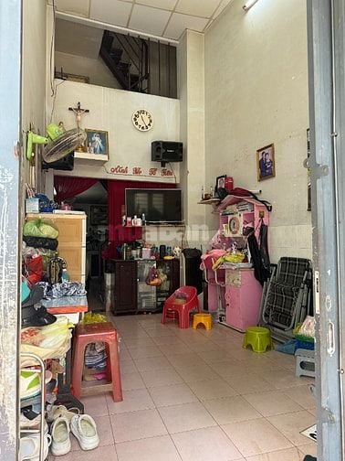 Trần Hưng Đạo, P.1, Q.5, dt: 3 x 10m, 3 tầng, giá 4 tỷ 650.