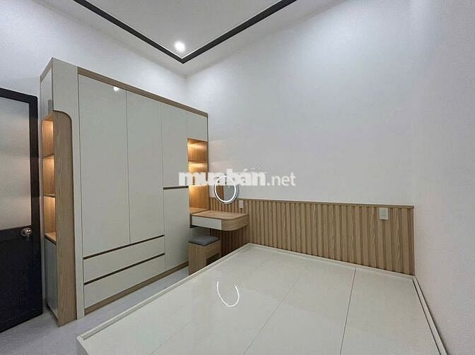 Tuyển thợ nội thất nhựa