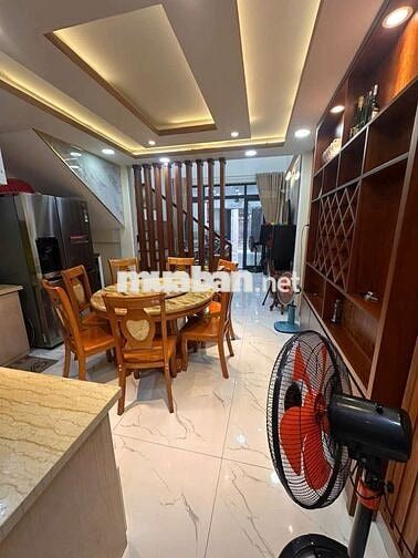 Cần Bán Gấp Nhà PĐHT Đường NVQ DT 4 x20 1 trệt 1 lửng 3PN 2WS giá 5tỷ8