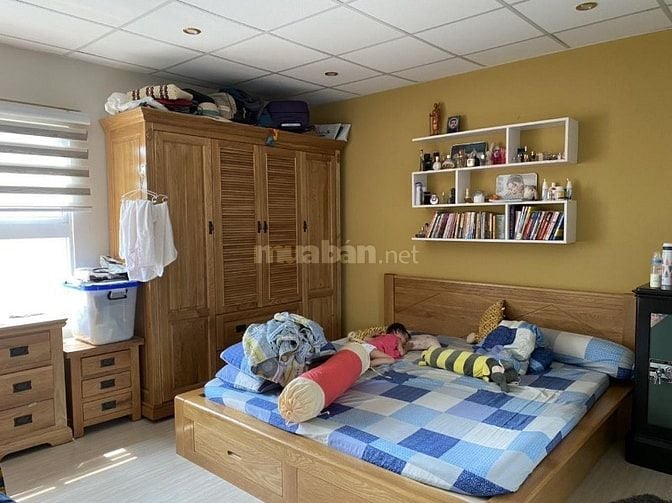 CC Miếu Nổi - thang máy - view bờ kè Trường Sa - giáp quận1 Giá 3,9ty